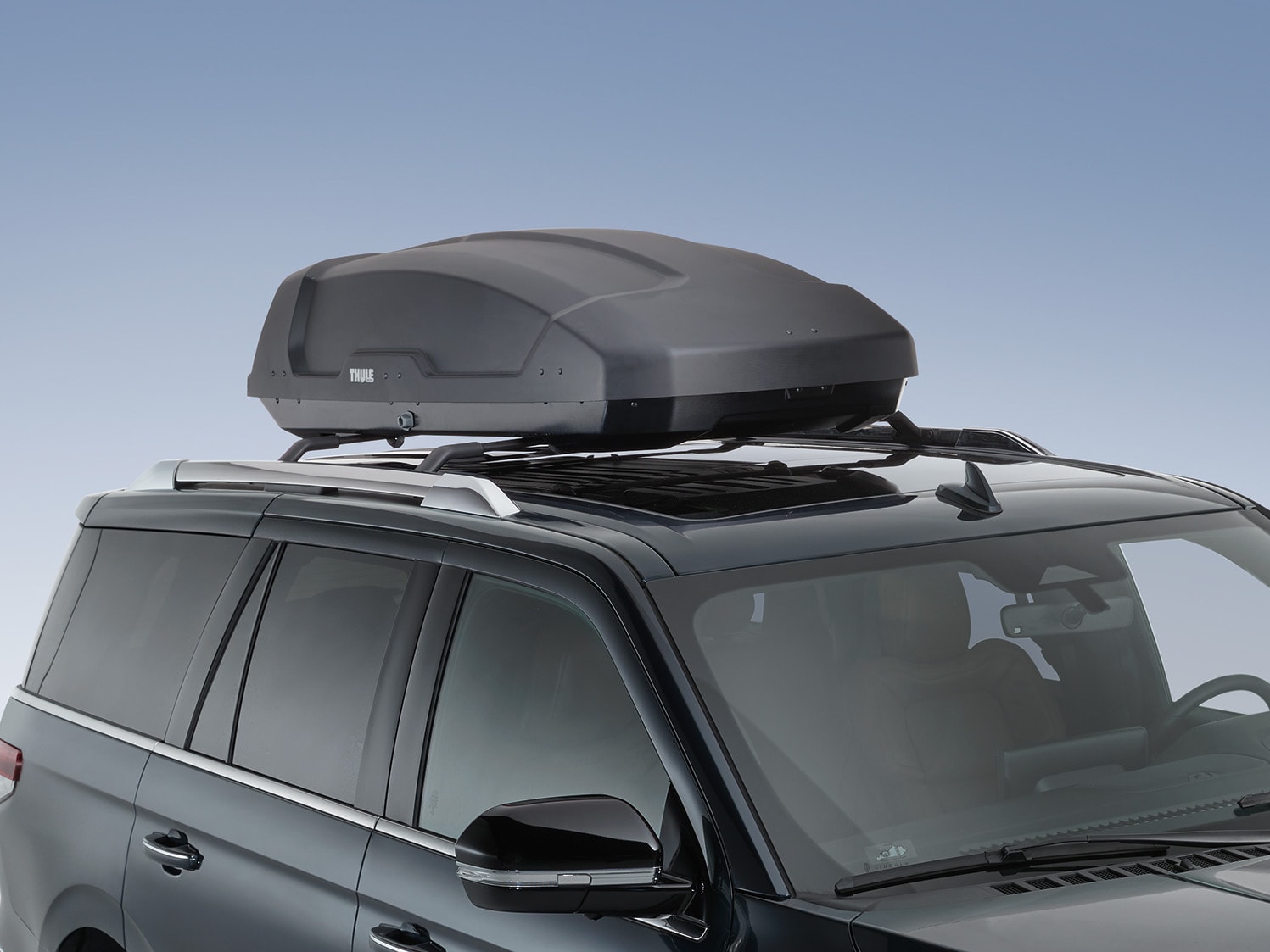 VM1PZ7855100J Ford Thule Force XT Large Roof Mounted Cargo Box
