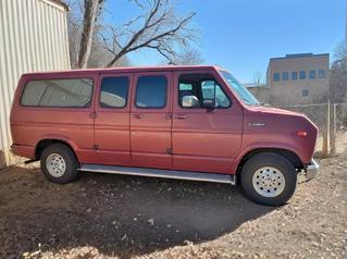 1983 Ford E-350 Econoline Club Wagon
