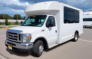 2018 Ford E-450