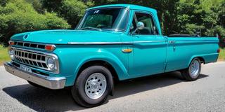 1965 Ford P-100